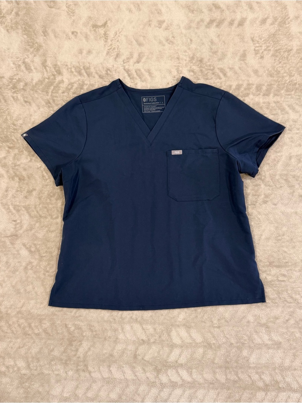 FIGS Technical Collection Navy Blue Scrub Top V-Neck Large Healthcare Nurse